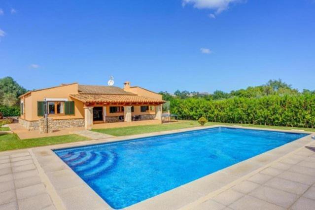 Villa Torr *